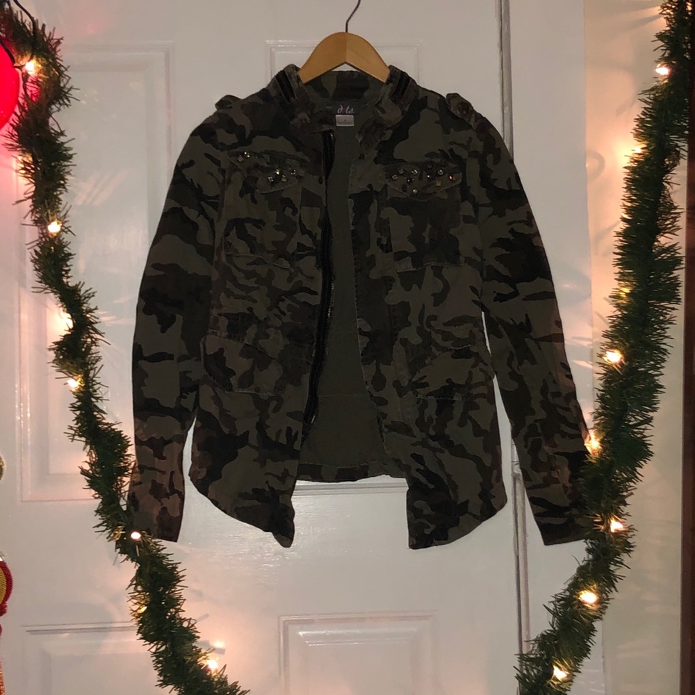 Camo Edge (Jacket Only)